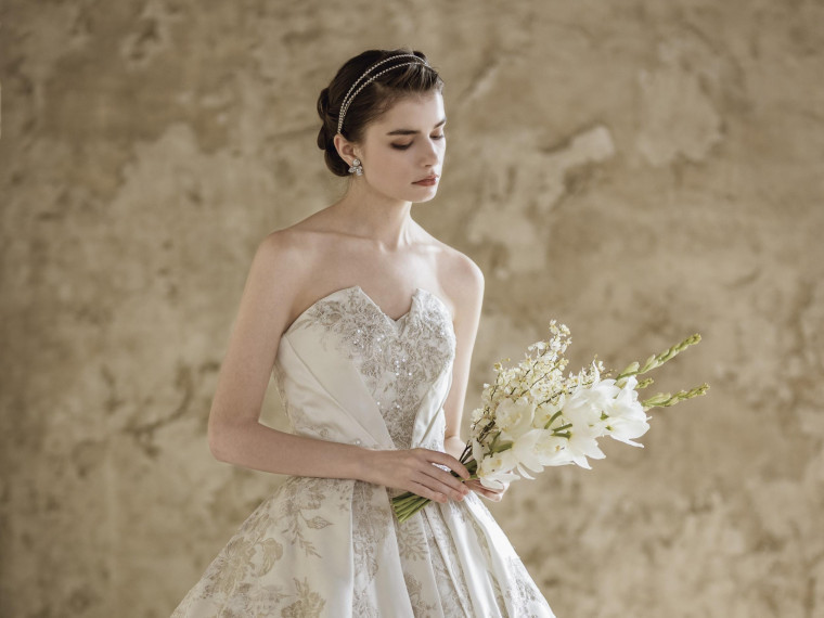 専属のスタイリストが、運命の一着をご提案