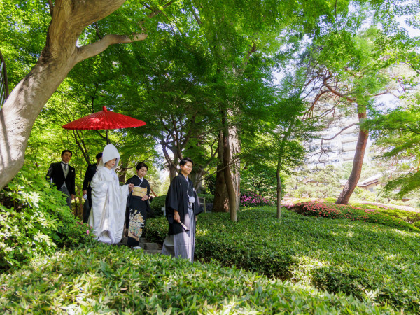 八芳園
