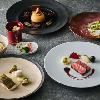 残▲連休特別【八芳園人気No.1!】豪華4品試食×全館リニューアル体験