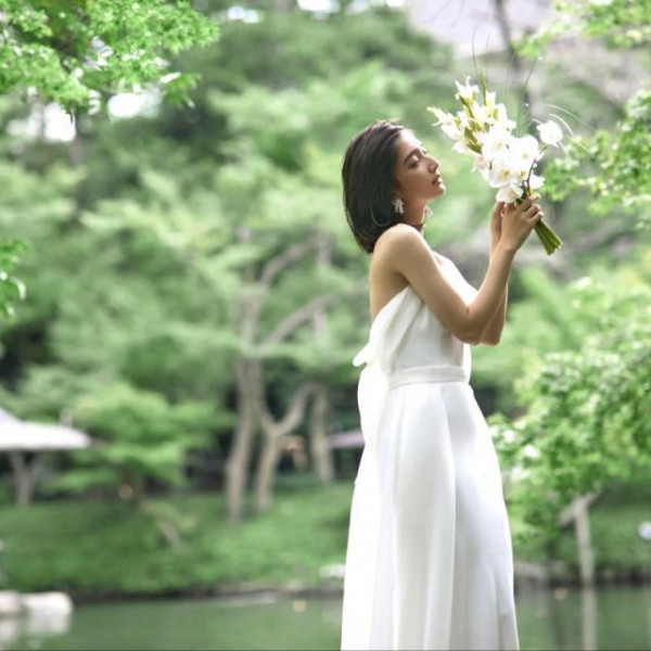 四季折々の花々が咲き、季節ごとに美しく表情を変える日本庭園