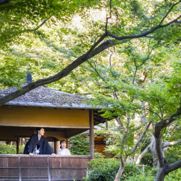 庭園に佇む歴史ある空間