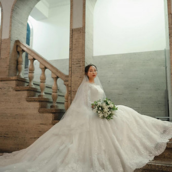 CENTURY COURT Marunouchi(明治生命館内・国指定重要文化財)