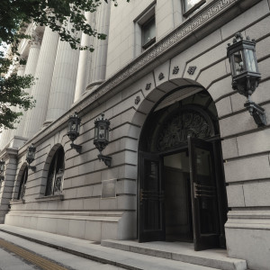 玄関前|CENTURY COURT Marunouchi（明治生命館内・国指定重要文化財）の写真(55540102)