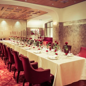 ~20名様でしたらレストランでの仕様も可能でございます。|CENTURY COURT Marunouchi(明治生命館内・国指定重要文化財)の写真(51243156)