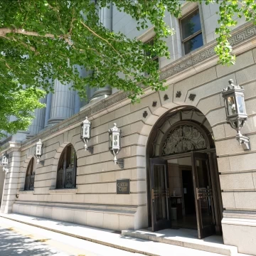CENTURY COURT Marunouchi（センチュリーコート マルノウチ）