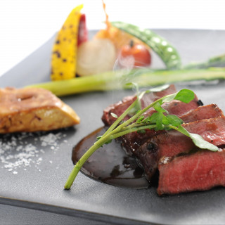 【平日限定|豪華フレンチ試食付き】本格大聖堂×選べる会場見学