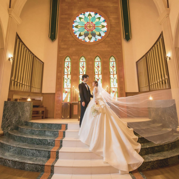 結婚式の代わりでも、記念としてでも。
ふたりの想いをかたちに残すフォトウェディング。