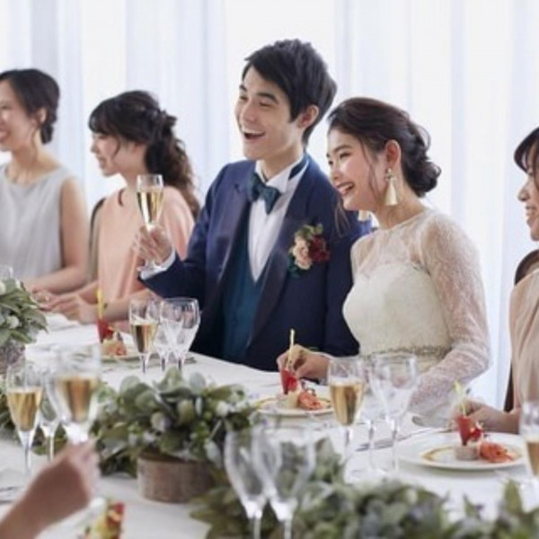 大切な人たちだけで過ごす、心あたたまる結婚式。
少人数だからこそ伝わる“ありがとう”があります。