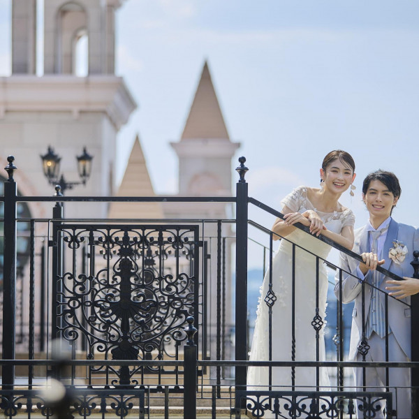 ご安心ください。3ヶ月以内で理想の結婚式は叶います。
経験豊富なスタッフが丁寧にサポートいたします。