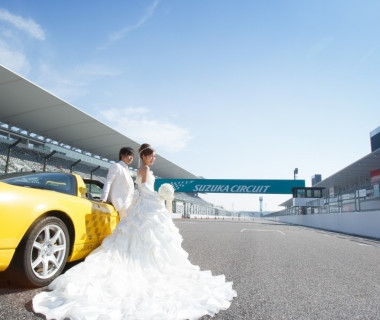 国際レーシングコースでのパレードや写真撮影はここ鈴鹿サーキットだけの演出