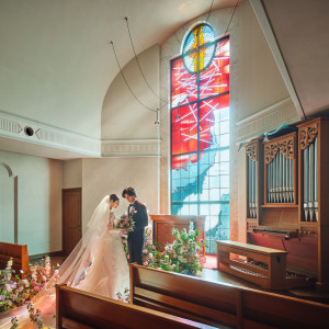 優しい太陽の光に包まれて感動の挙式が叶う|防府グランドホテル/FIVESTAR WEDDING	の写真(42205905)