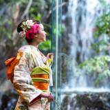 古式ゆかしい「和婚」も、ホテルだからこそ想いのまま。オリエンタルモダンの重厚さがさらに花嫁を引き立て、そして特別ウェディングが叶います。