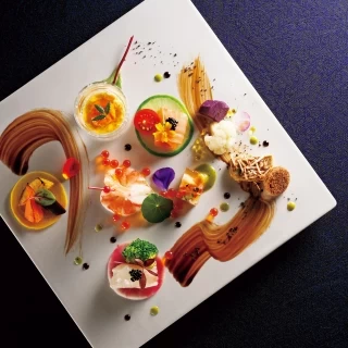 お料理の始まりは華やかに！ゲストも写真を撮りたくなる！