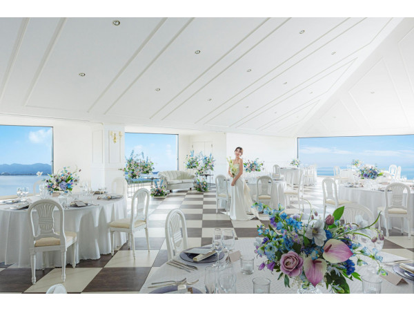 湖と空に抱かれる 270°パノラマビューのバンケット 「シエーナ」