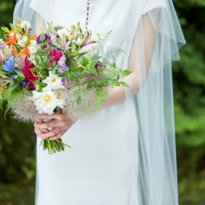 おふたりらしいブーケとドレスでより一層華やかに|北ビワコホテルグラツィエの写真(50491966)