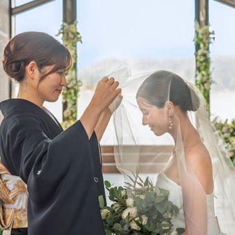 ヴェールダウンは、花嫁を大切に育てた人が、幸せになってほしいという願いがこもった演出