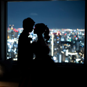 夜景を見ながら結婚式の余韻に浸る贅沢な時間をご提案|セルリアンタワー東急ホテルの写真(54982221)