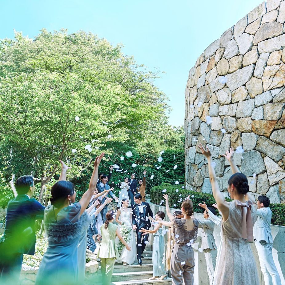 緑豊かな庭園で祝福のフラワーシャワー＊都心とは思えない静かな空間でゲストと素敵なひと時を|セルリアンタワー東急ホテルの写真(60807380)