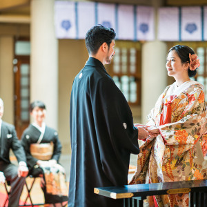 やわらかな自然高に包まれる、ぬくもりある神前式|東郷神社／原宿 東郷記念館の写真(49234707)