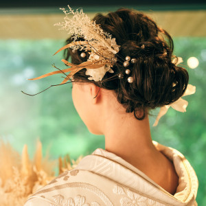 髪に付ける装花は衣裳に合わせて♪|東郷神社／原宿 東郷記念館の写真(26276609)