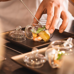 結婚式ならではの贅沢な食材と、親しみやすい日本の素材が融合した東郷記念館流のフレンチ懐石|東郷記念館／THE GARDENの写真(55754801)