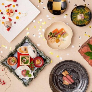 豪華3万円相当！東郷記念館オリジナル「フレンチ×懐石料理」絶品婚礼コース試食会へご招待！