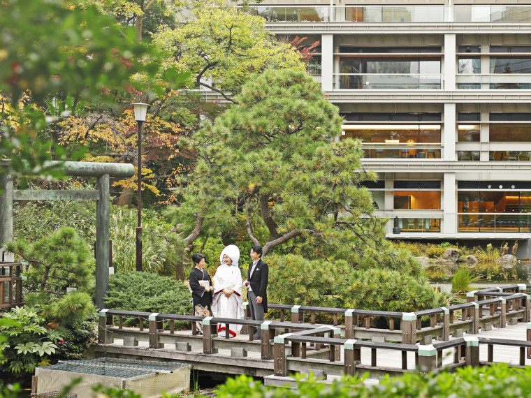 原宿駅徒歩3分、品を感じる洗練された空間が、日本庭園と共に