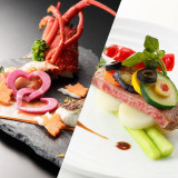 お二人が和装で登場する披露宴前半は和食、お色直しに合わせて後半はフランス料理の二部構成