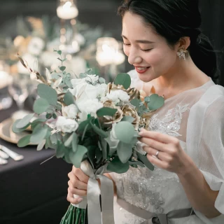 会場の雰囲気にあわせてドレス選びをサポート！