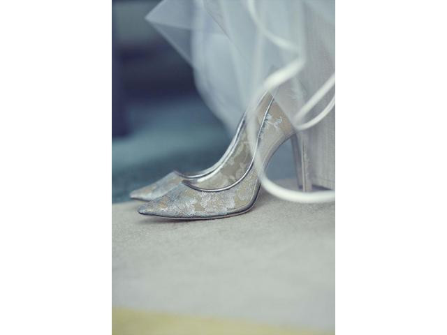 ウエディングドレスの展示