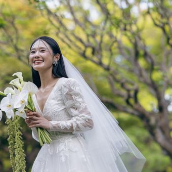 花嫁には誓いの日に相応しい理想の一着に出会ってほしい。