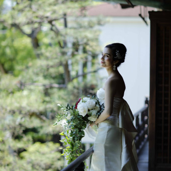 花嫁には誓いの日に相応しい理想の一着に出会ってほしい。