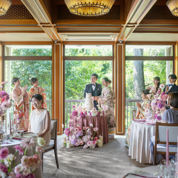 ★公式HPからの予約で、土日祝限定＊豪華カタログギフト5000円相当プレゼント！