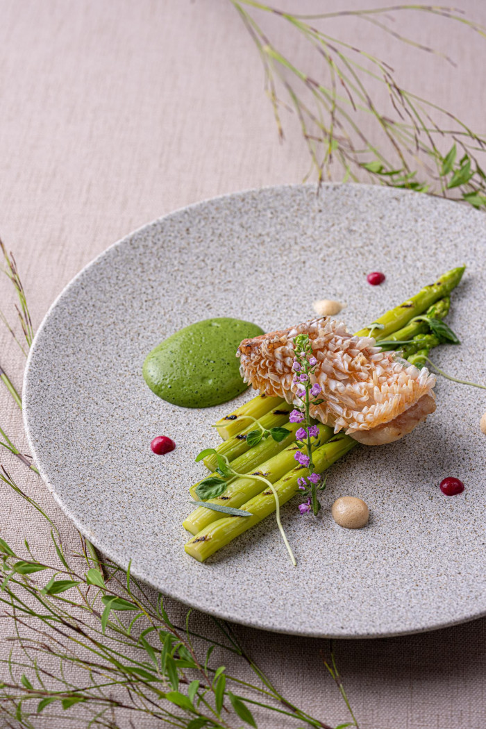 和のテイストをふんだんに取り入れたお料理は、年配ゲストや親族にも喜ばれます!