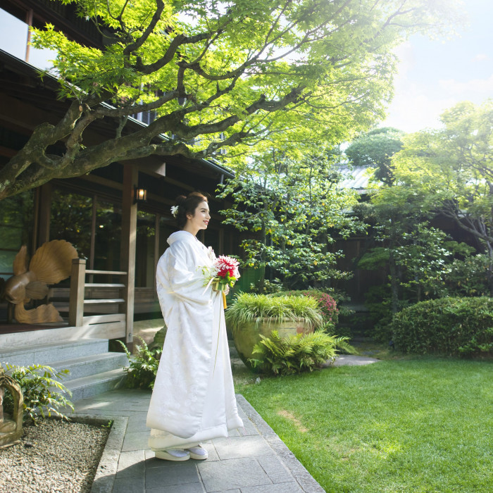 和装・着物・紋付袴、、、
美しい日本の装いをより一層引き立てる
景観美につつまれた空間