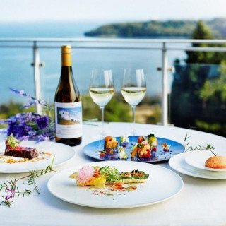 絶景を目の前にお食事を