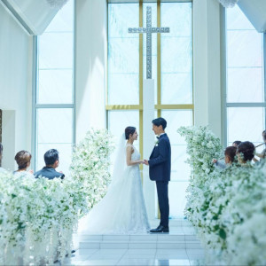 【豪華特典付き】クリスタルチャペル×本格神殿見比べ＆シェフ厳選豪華試食