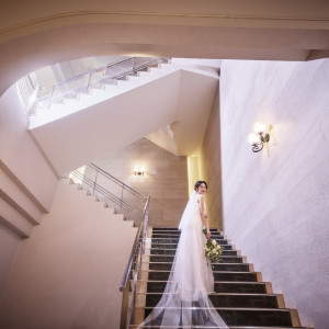 憧れの大階段で選び抜いたドレスと一緒に|ホテルアソシア静岡の写真(53795916)