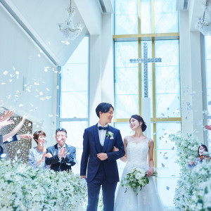 大切なゲストからの祝福のフラワーシャワー|ホテルアソシア静岡の写真(53795696)