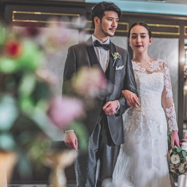 ホテルクオリティの衣裳やおもてなし