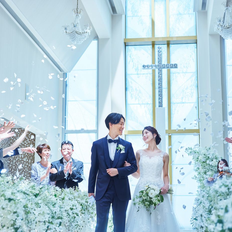 大切なゲストからの祝福のフラワーシャワー|ホテルアソシア静岡の写真(53795696)