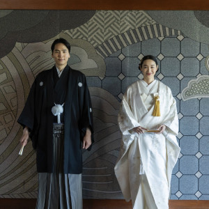 気品を纏う和装姿に、夫婦として歩み始めるふたりの決意が映る。|THE ORIENTAL TERRACE HIDEAWAY（ジオリエンタルテラス ハイダウェイ）の写真(52238472)