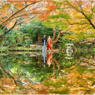 【1万坪の日本庭園】神殿・庭見え会場×『絶景ビュッフェ』ご招待特典