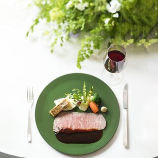 【ラスト1枠】4Days限定★伝統ローストビーフ×絶景会場×感動の挙式