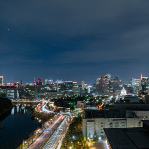 ナイトタイムの眺望。煌めく夜景がおほりに映り込む美しい景色|ホテル グランドアーク半蔵門 （運営 帝国ホテルグループ）の写真(23597310)