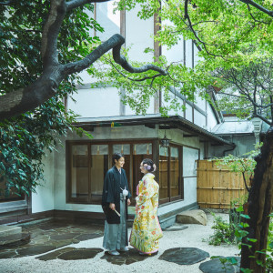 和装姿も、ウエディングドレスも映えるスポットも多く、まるで映画のワンシーンのよう|東京大神宮マツヤサロンの写真(17906614)