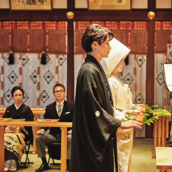 神前における結婚式は明治34年ここ東京大神宮で始まり、創始の頃より続く伝統の結婚式を。