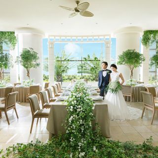 【水曜限定*150万優待】海見え会場×挙式&ドレス体験×和牛試食