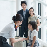 【外観・ロビー】【フロントスタッフ】ご来館いただくすべてのお客さまへ感謝をもっておもてなしをいたします。