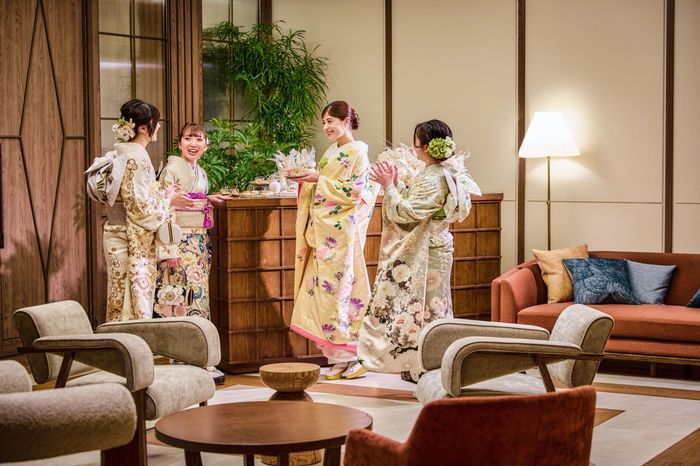 落ち着いたコーディネートだから和装が着たい花嫁さまにもぴったり!